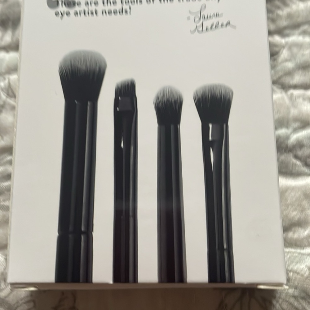 NIB Laura Geller 4 PC Eye Brush Set